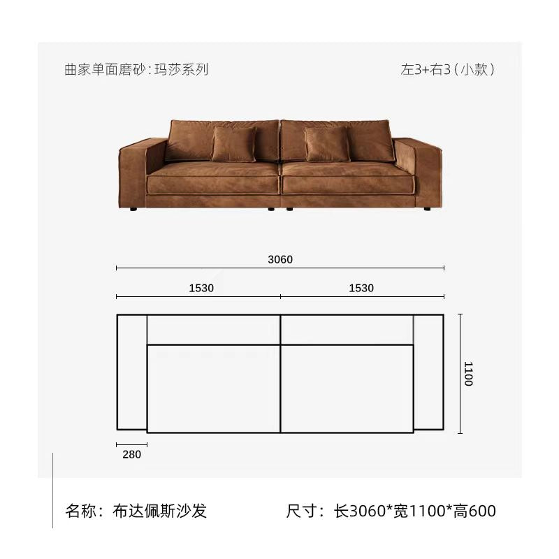 Budapest Sofa, the proud work of a major Italian brand, enduring for a long time