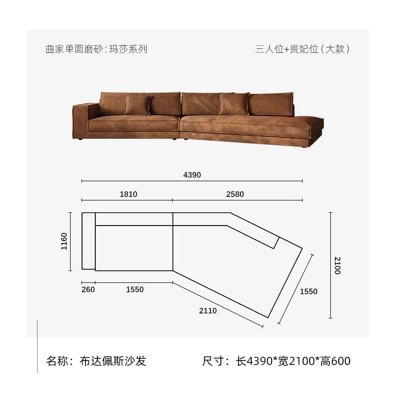 Budapest Sofa, the proud work of a major Italian brand, enduring for a long time