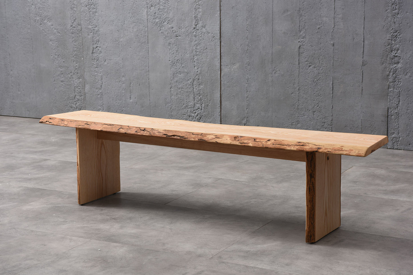 A simple and practical bench