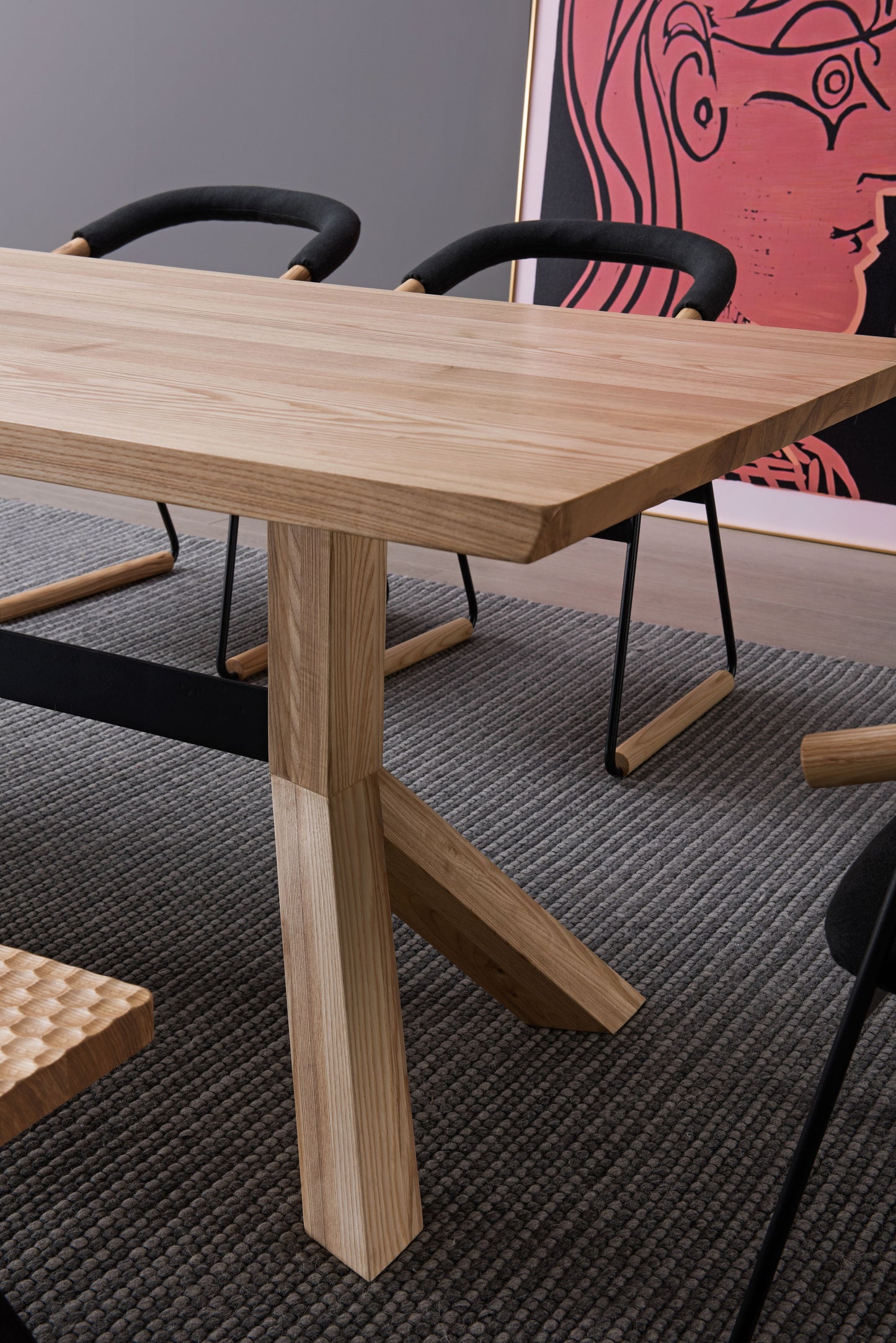 【Video】Solid wood dining table in natural wood color