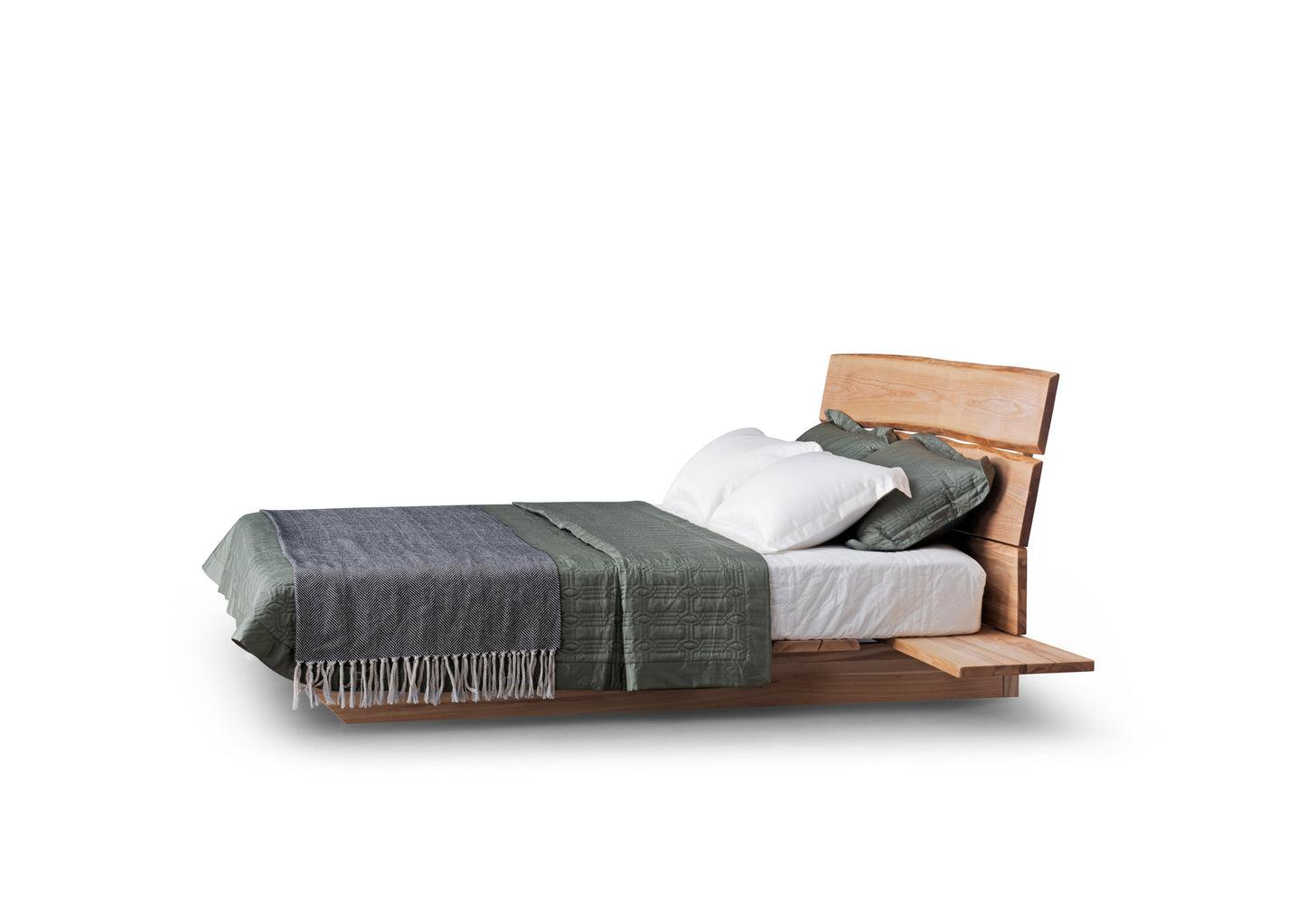 【Video】A bed made of pure solid wood