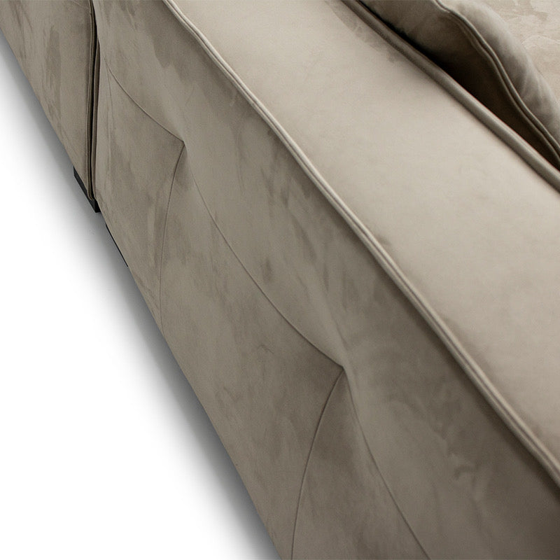 Damasco Sofa, a classic Italian minimalist replica sofa