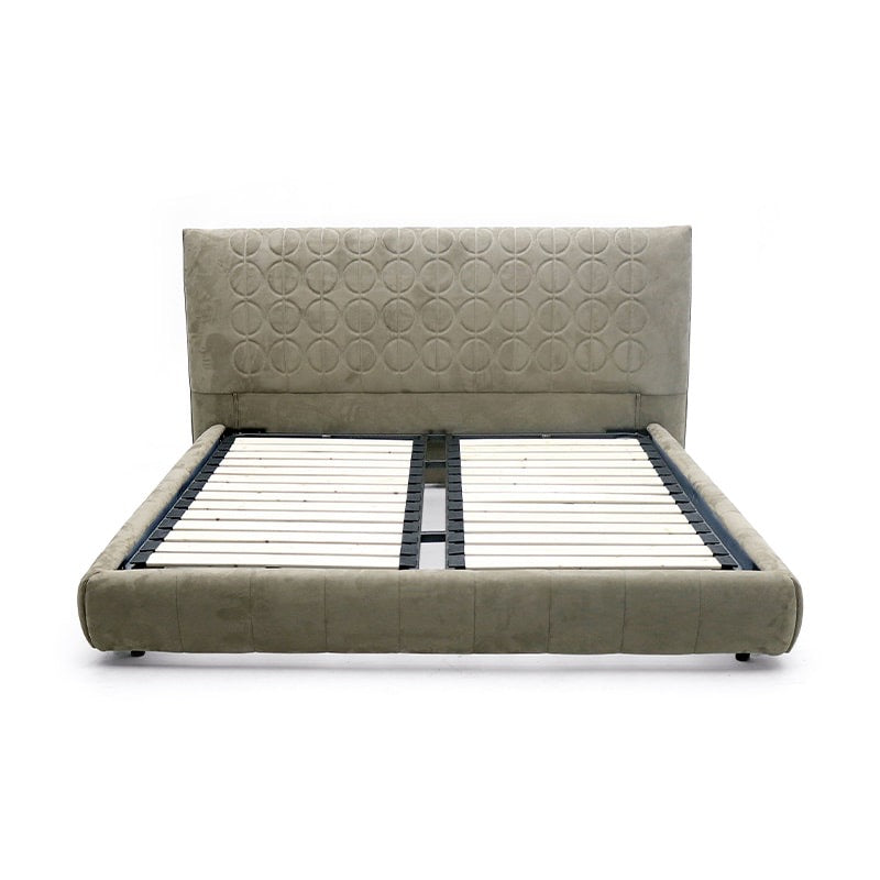 Curtis Bed, a comfortable and durable soft bed