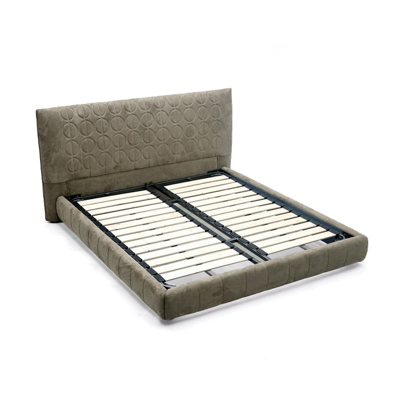 Curtis Bed, a comfortable and durable soft bed