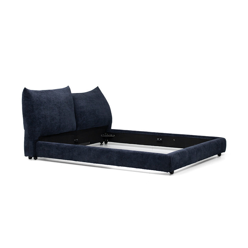 Stand by me Bed, a classic Italian minimalist bed