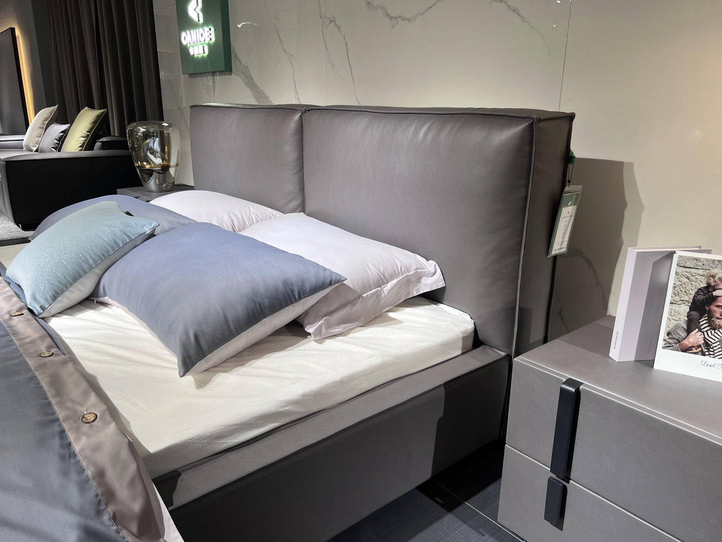 Tofu block bed