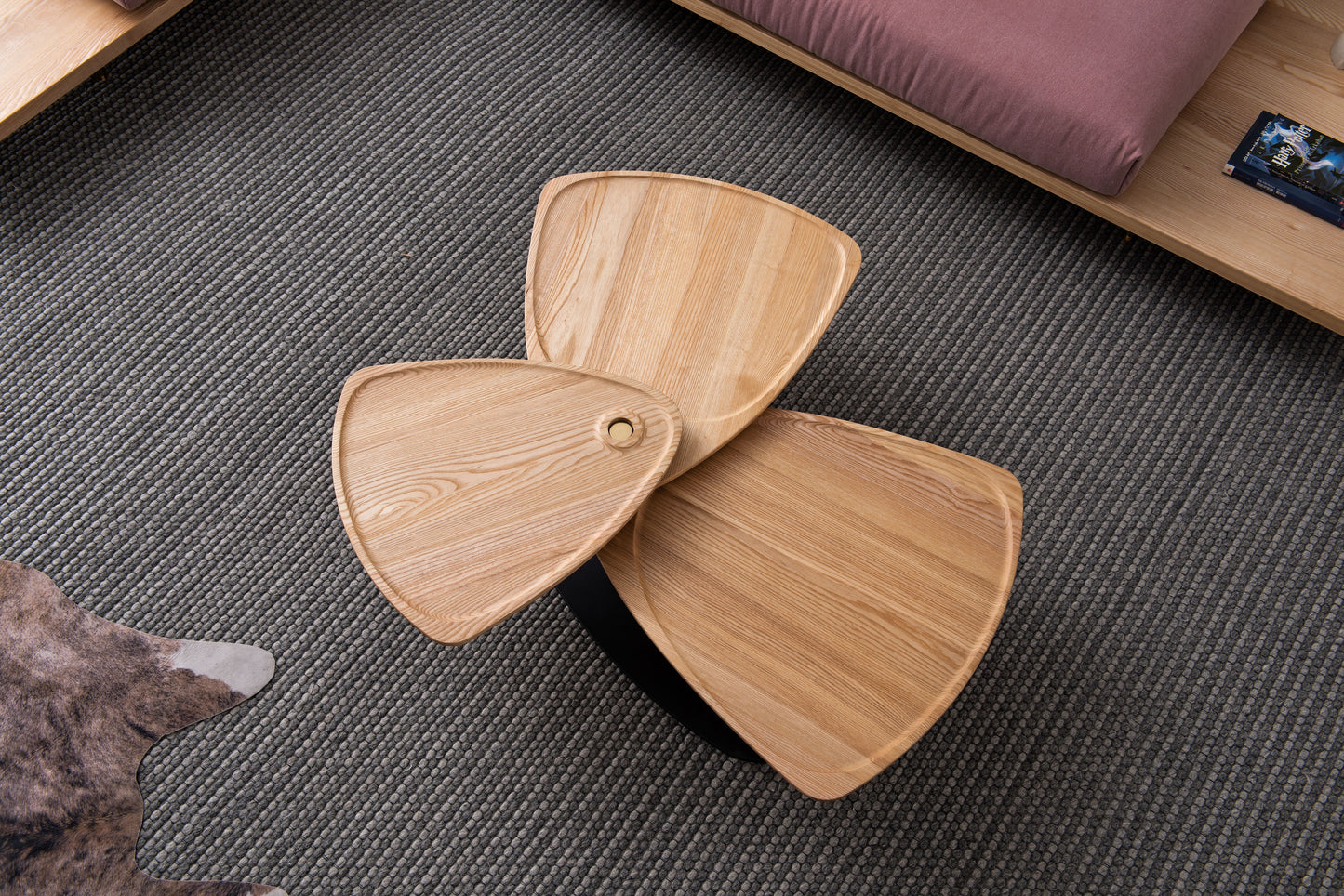 Solid wood tea table in the shape of clover
