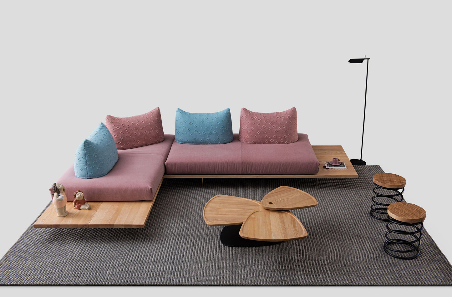 Solid wood tea table in the shape of clover