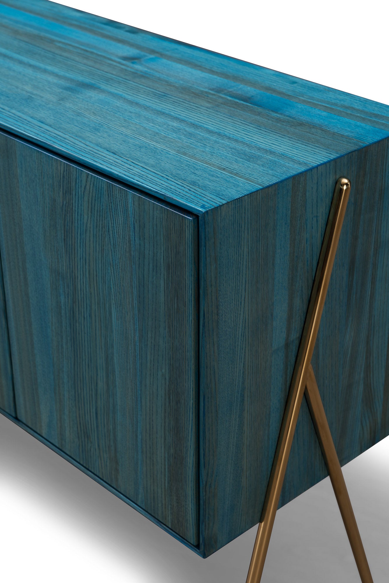 Minimalist and luxurious dining sideboard